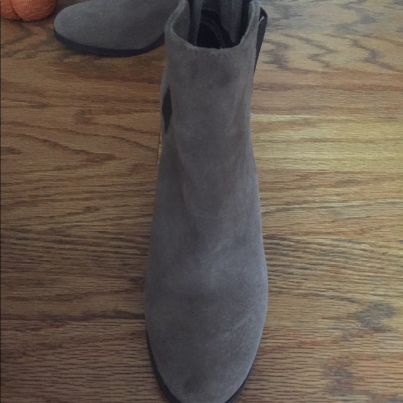 Vince camuto fall booties! - Picture 3 of 3